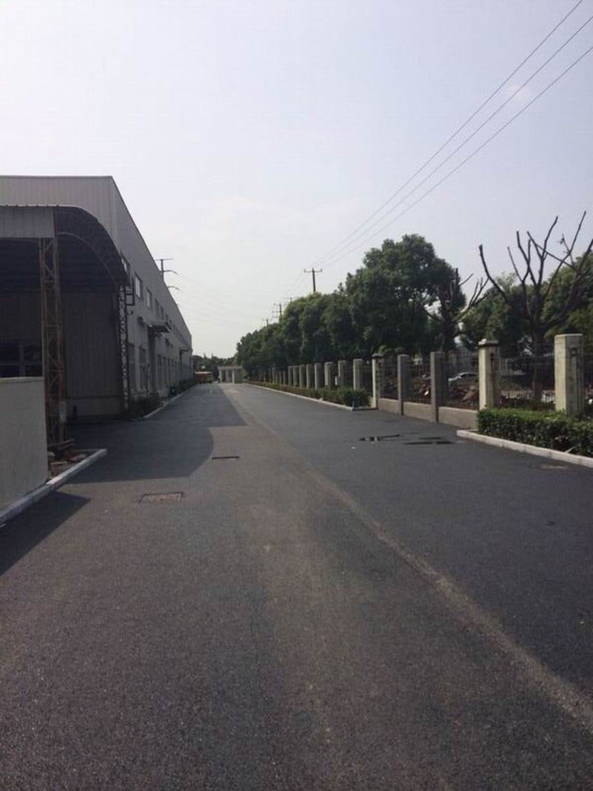 嘉定区泰涛路199号德联化工厂