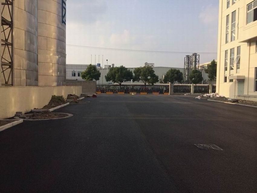 嘉定区泰涛路199号德联化工厂