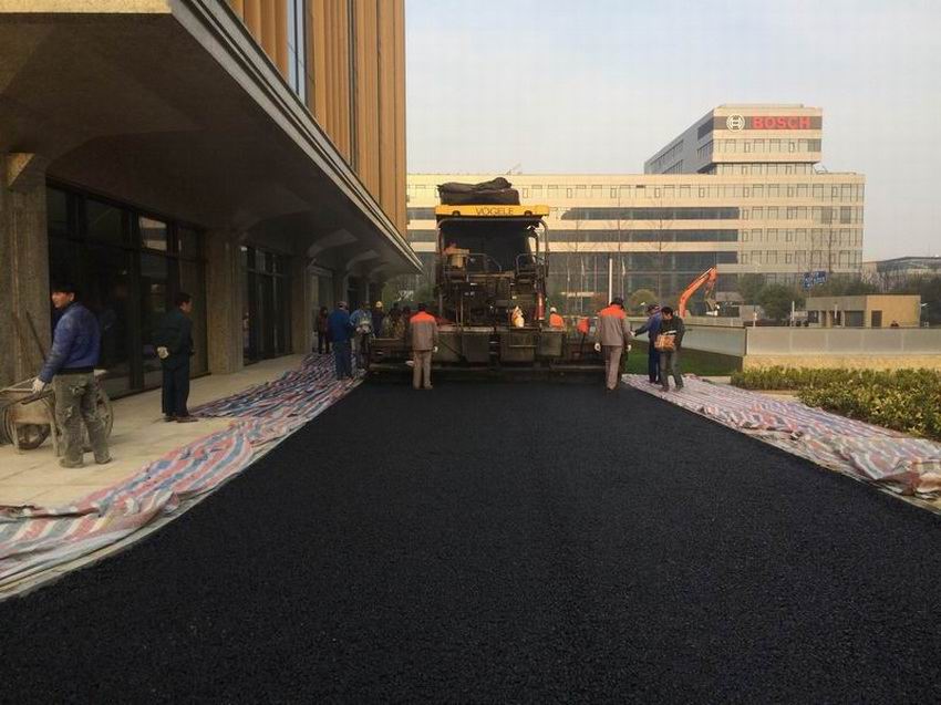 长宁区临虹路与福泉北路大型商务区